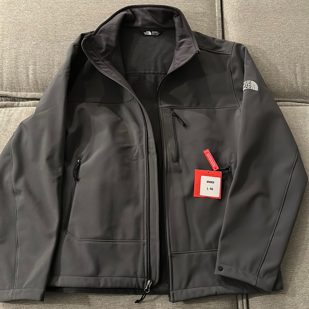 NORTH FACE MENS JACKET BRAND NEW